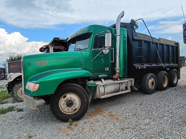1995-freightliner-fld120-image-2