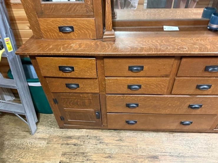 burled-oak-side-board-image-5