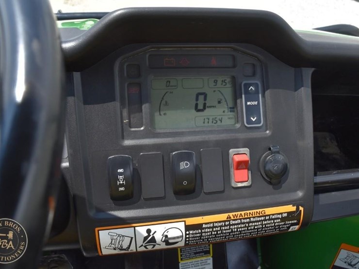 john-deere-gator-image-13