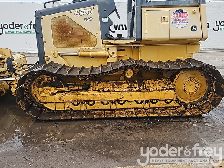 2006-deere-650j-image-19
