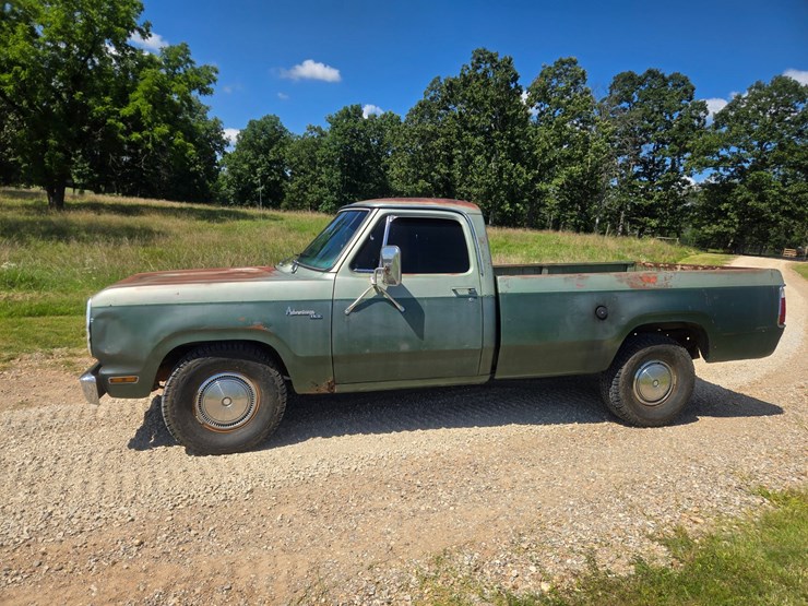 1977-dodge-150-image-4