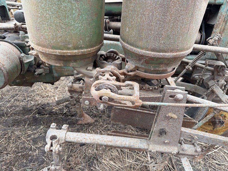 john-deere-b-image-35