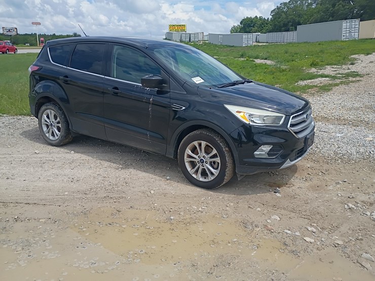 2017-ford-escape-image-12