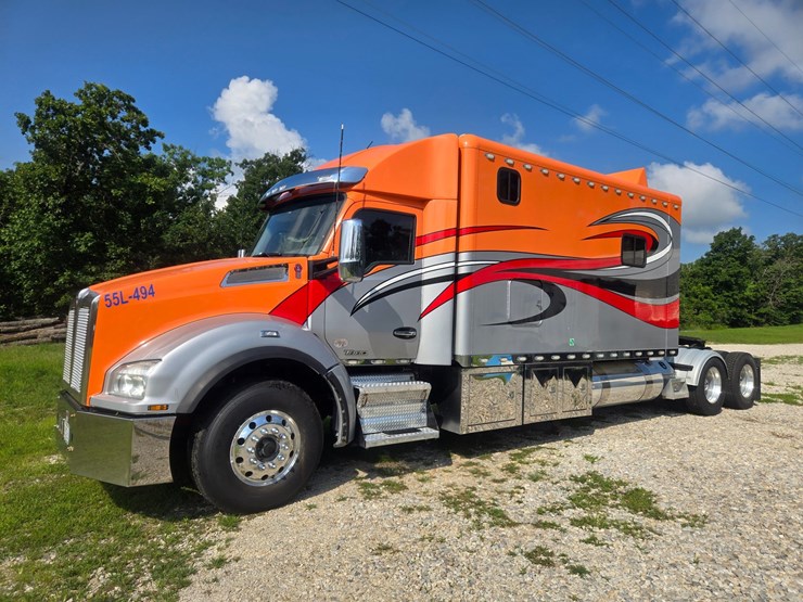 2019-kenworth-t880-image-4