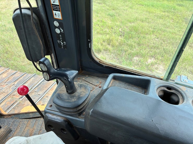 deere-700k-lgp-image-18