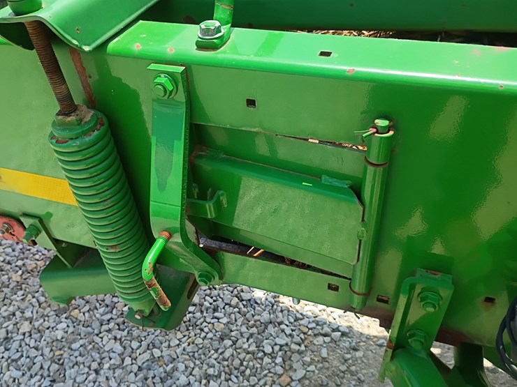 john-deere-348-image-21
