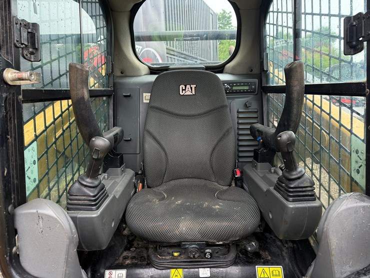 2022-caterpillar-259d3-image-20