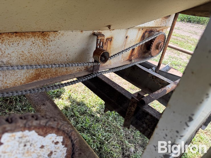 jt-pull-type-dry-fertilizer-spreader-image-15
