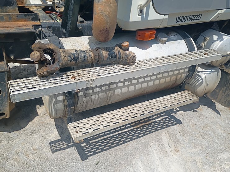 2007-mack-chn613-image-84