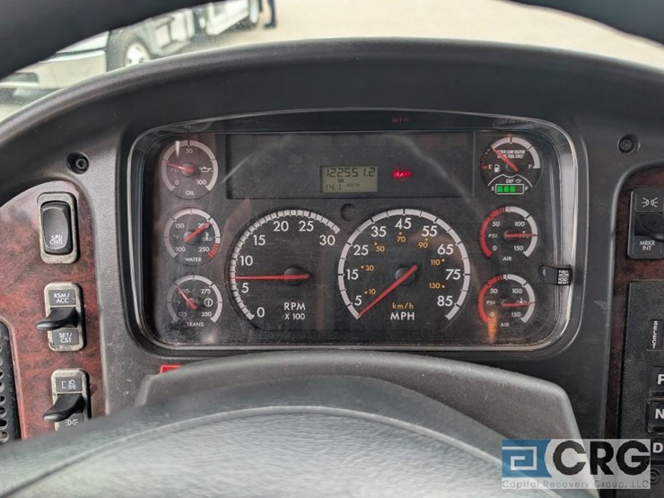 2012-freightliner-m2-stakebed-truck-image-23