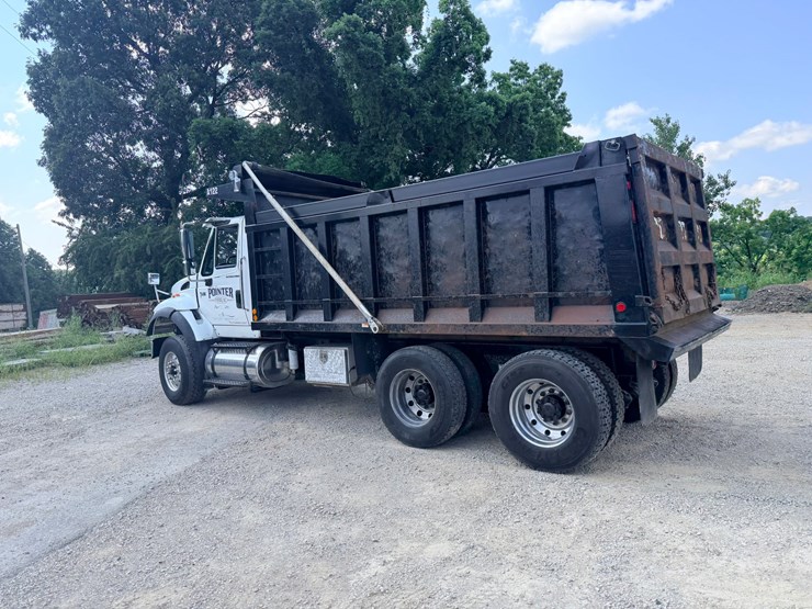 2006-international-7600-image-8