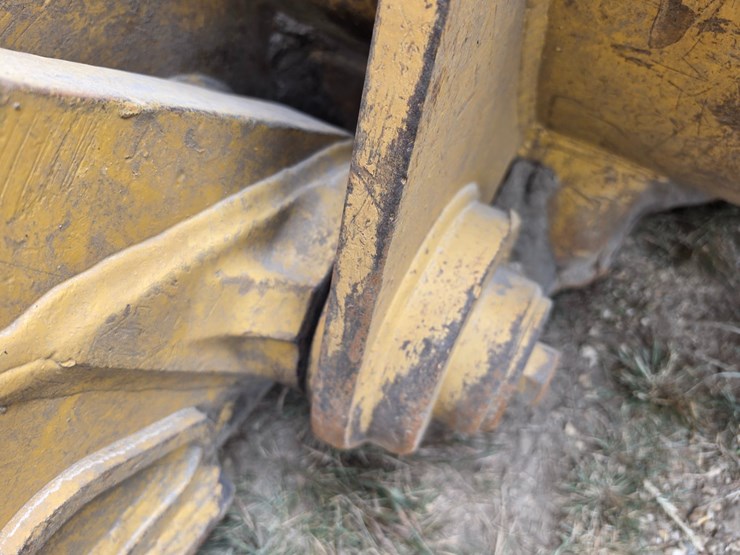 1983-caterpillar-973-image-129