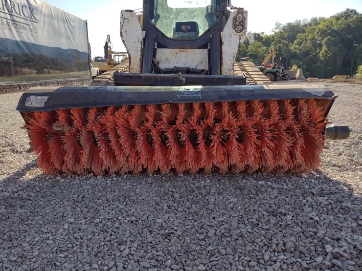 bobcat-t650-image-21