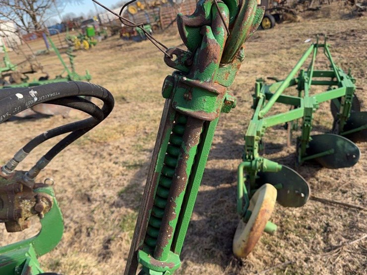john-deere-no.-55-a-b-h-pull-type-three-bottom-plow-image-32