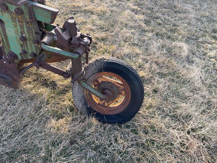 john-deere-pull-type-three-bottom-plow-image-20