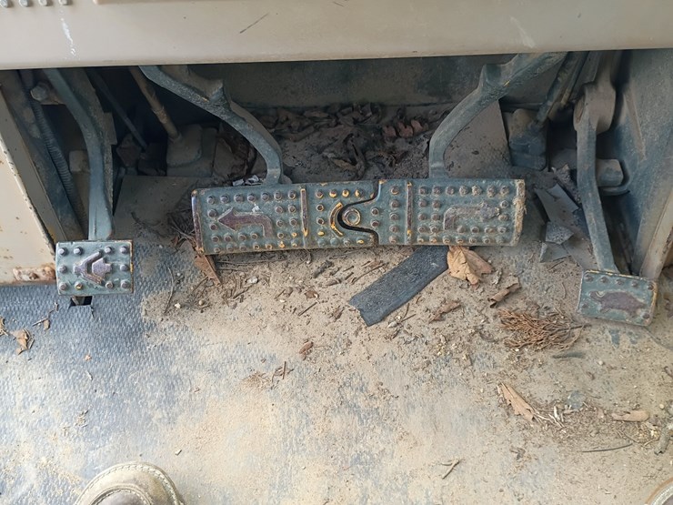 1991-deere-550g-image-26