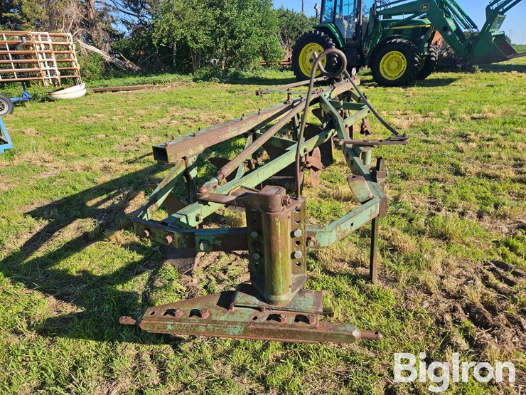 john-deere-5-image-2