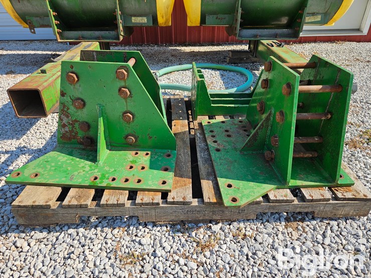 john-deere-8400-image-14