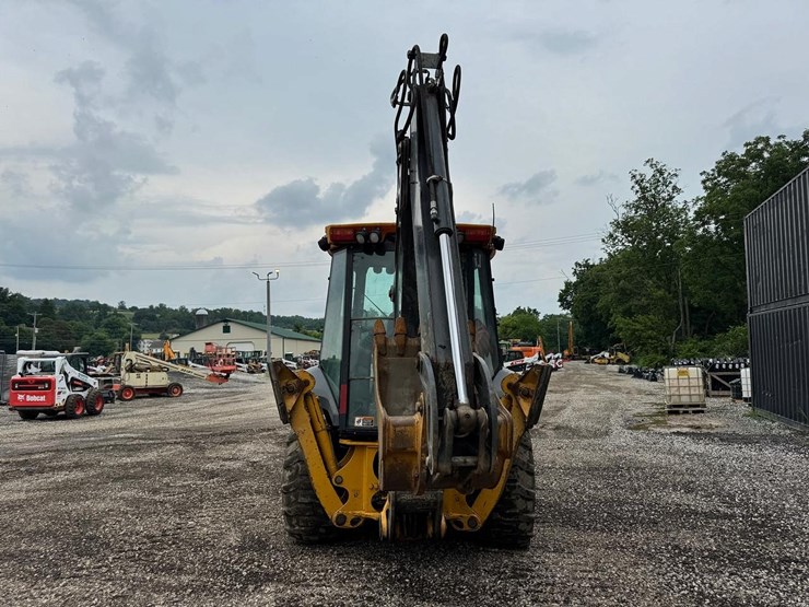 2018-deere-310l-image-5