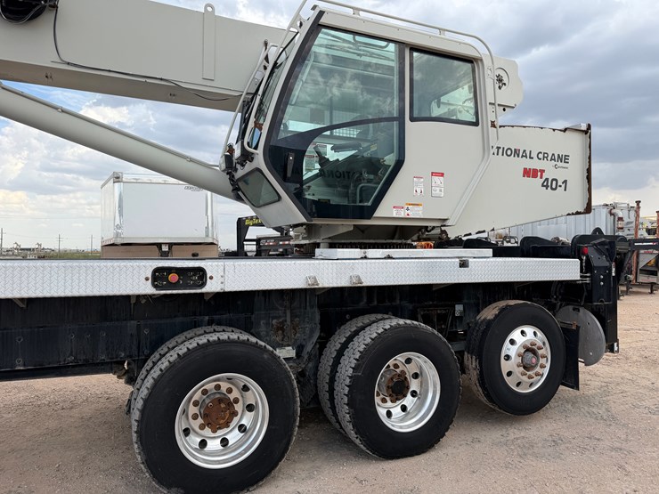 2019-peterbilt-567-image-5