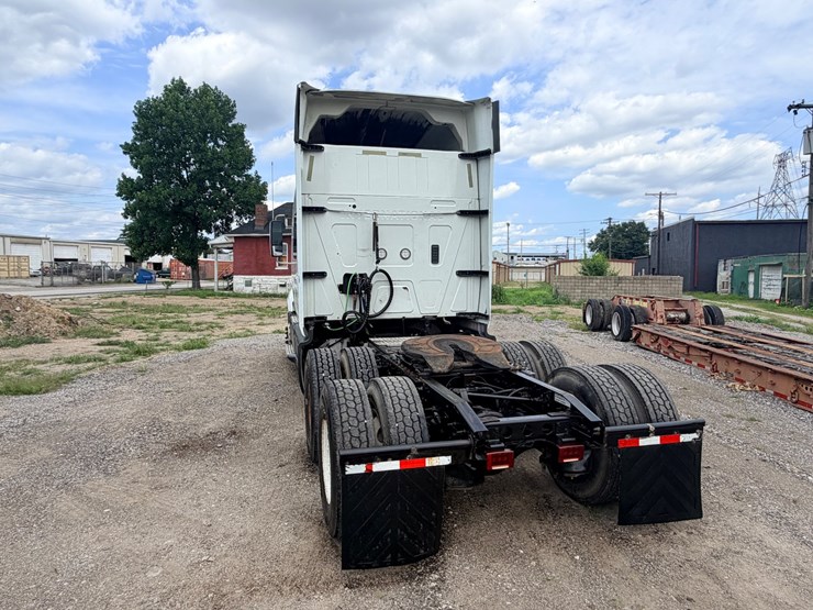 2014-international-prostar-image-11