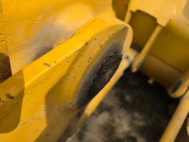 1983-caterpillar-973-image-147