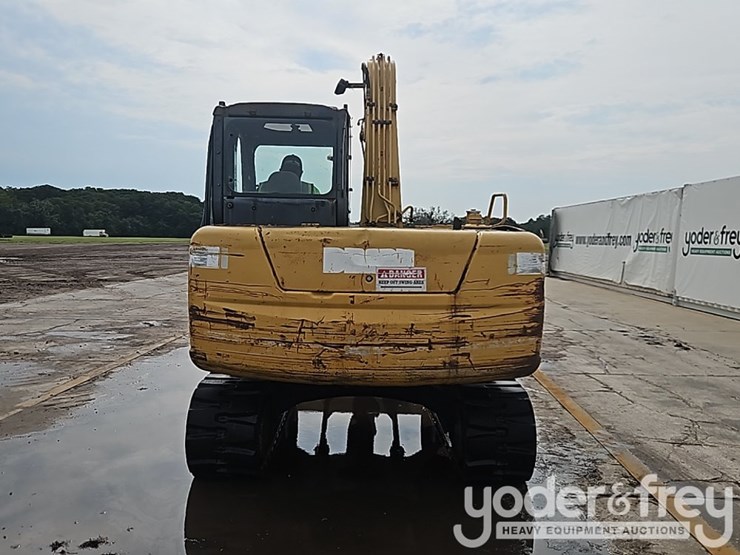 2005-deere-80c-image-29