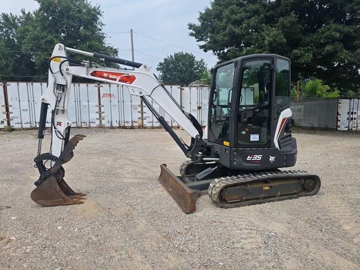 2022-bobcat-e35-image-5