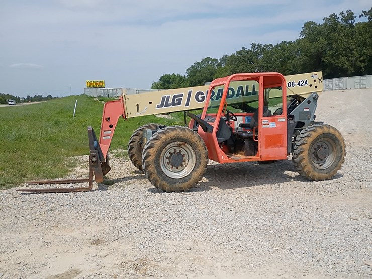 2004-jlg-g6-42a-image-2