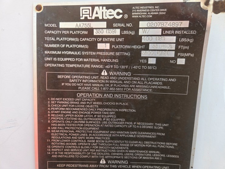 2007-freightliner-m2-106-image-87