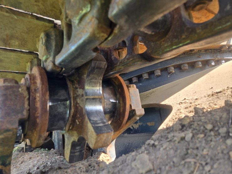 2015-caterpillar-521b-image-74