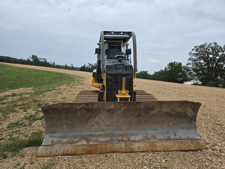 2015-deere-700k-image-15