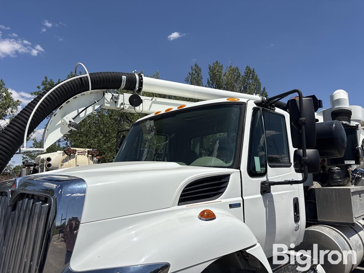 2009-international-workstar-7400-image-9