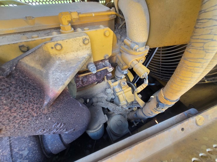 caterpillar-d6m-image-24