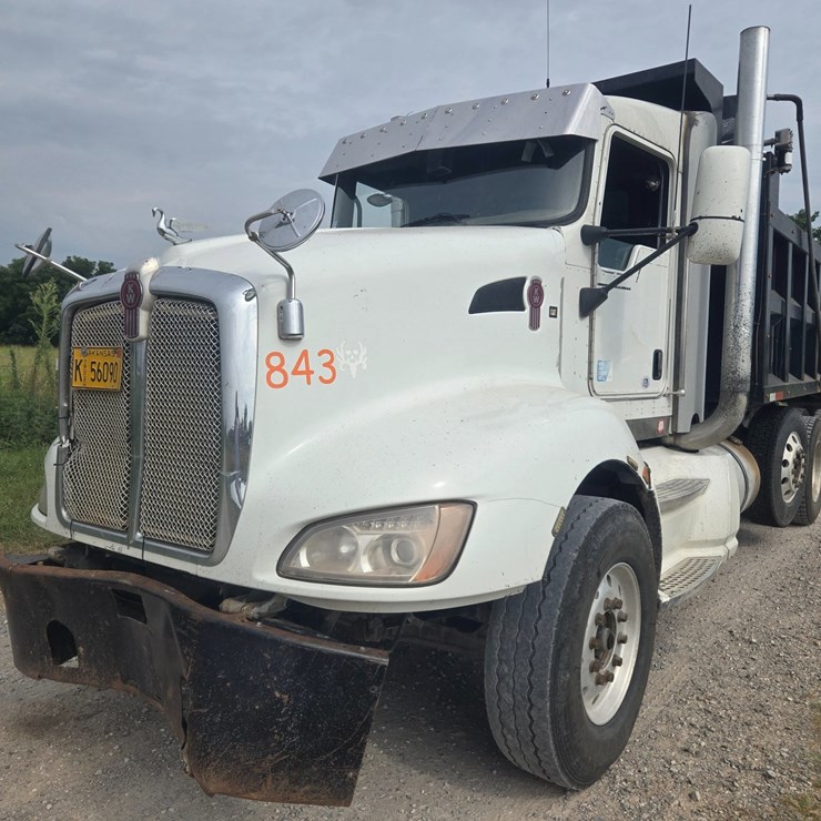2011 KENWORTH T660