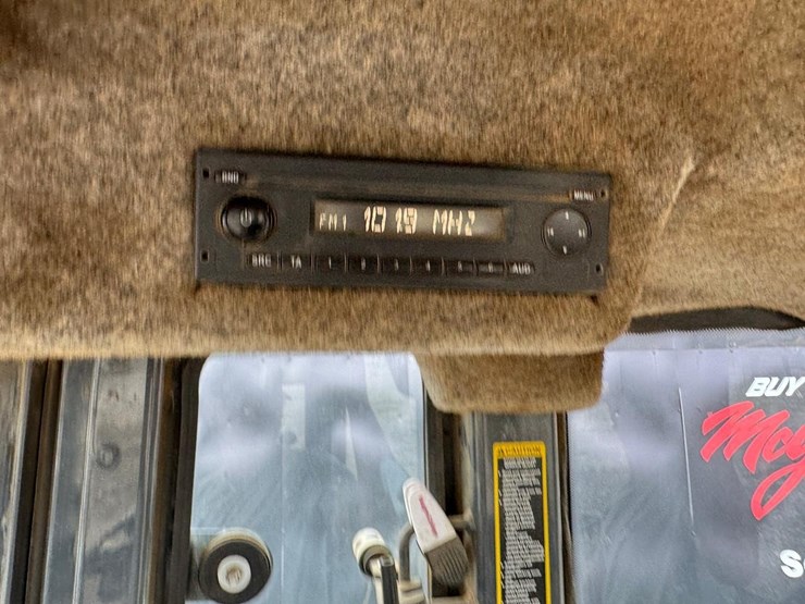 2018-deere-310l-image-27