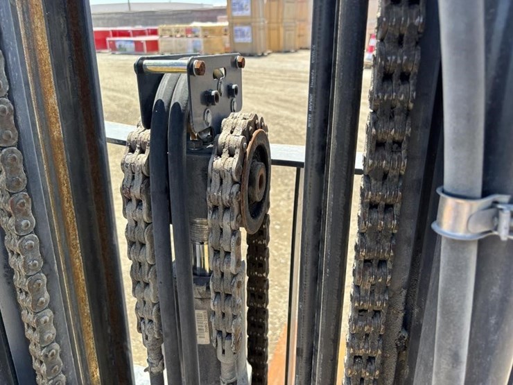 2016-caterpillar-2c6000-image-14