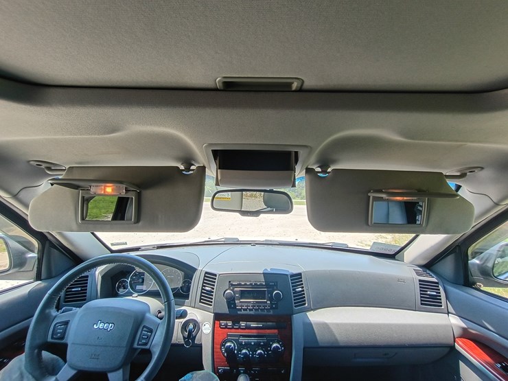 2007-jeep-grand-cherokee-image-56