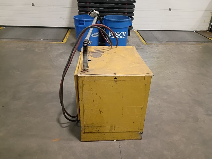 #24850-•-yale-industrial-forklift-battery-charger-image-2