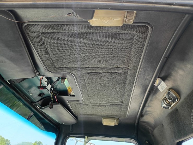 1994-ford-ltla9000-image-60