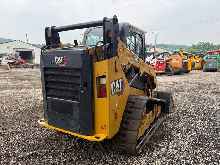 2022-caterpillar-259d3-image-4
