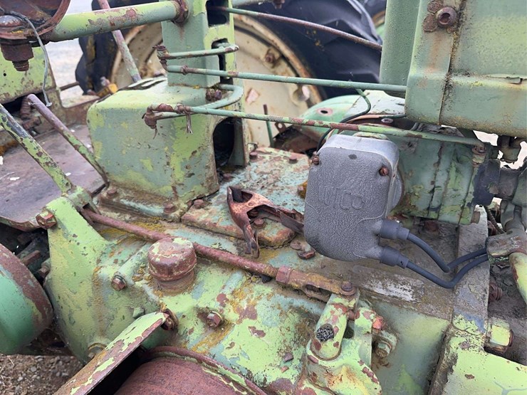 john-deere-model-b-image-31