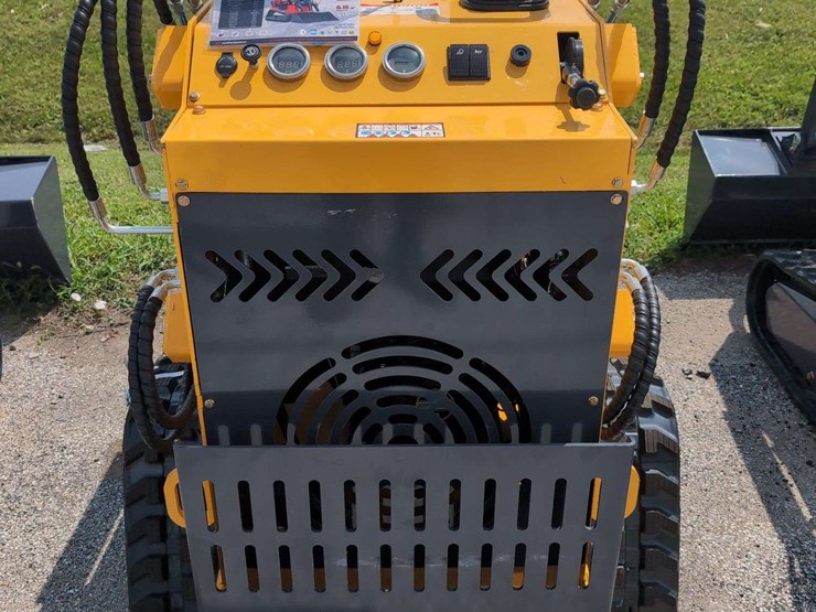 zjg-mini-skid-steer-loader-zj-380-(yellow)---15hp-image-7