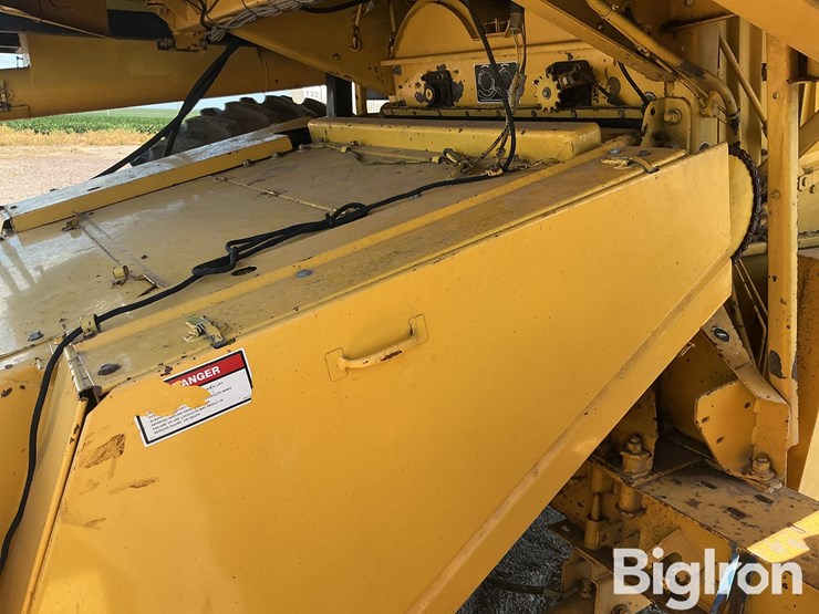1991-new-holland-tr86-image-14