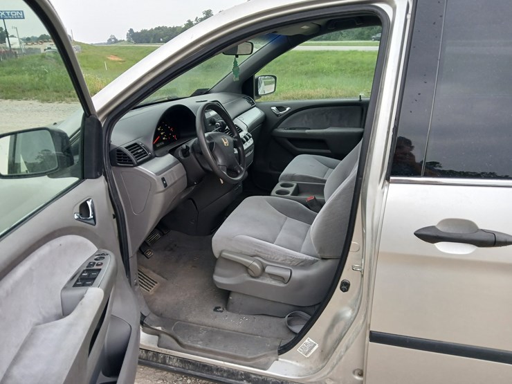 2008-honda-odyssey-image-26