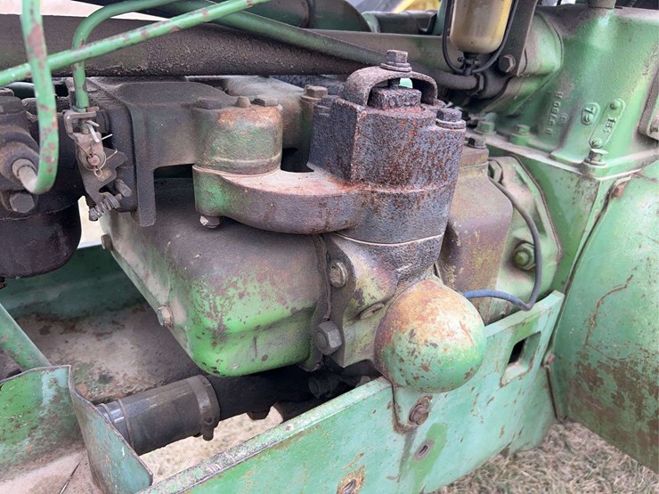 john-deere-520-image-59