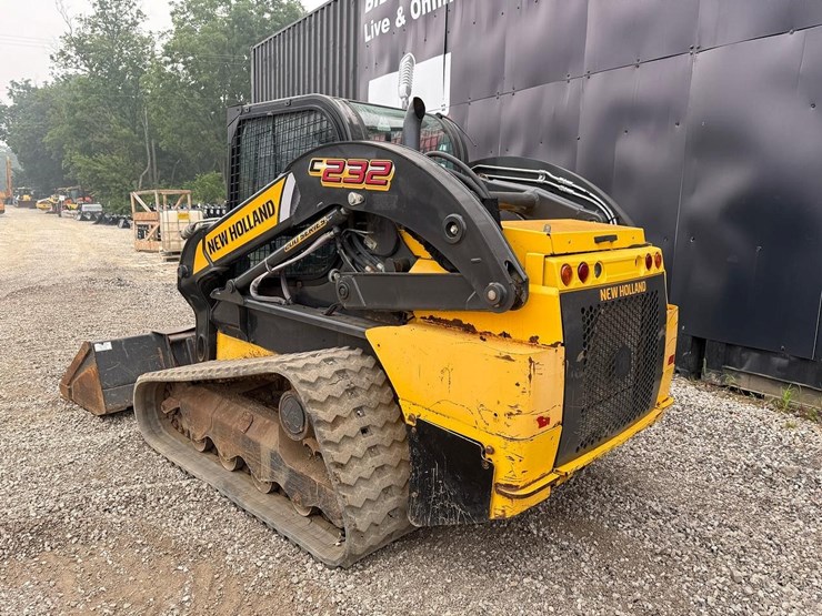 2019-new-holland-c232-image-2