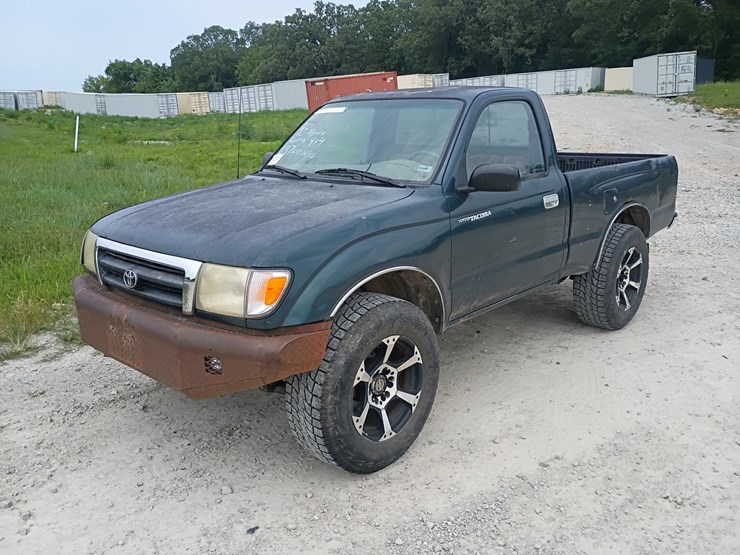 1998-toyota-tacoma-image-1