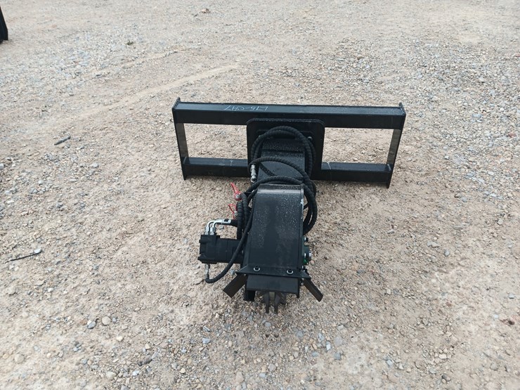 #l75-047-•-future-stump-grinder-skid-steer-attachment-image-4