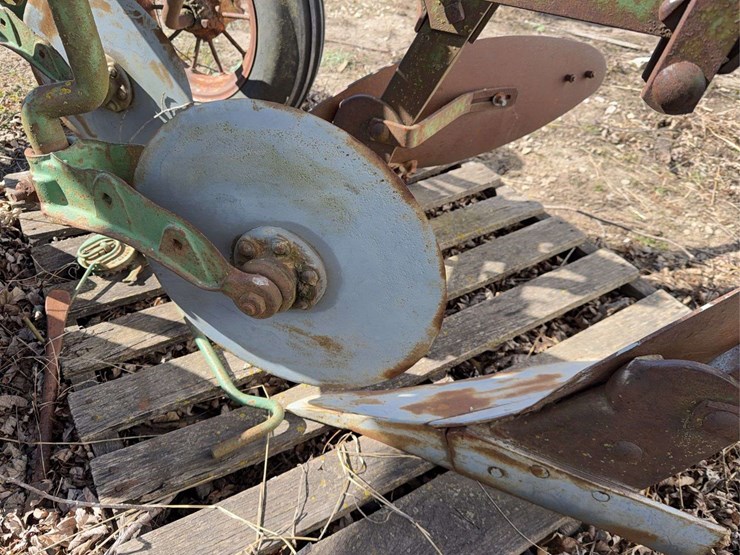 john-deere-no.-44-pull-type-two-bottom-plow-image-18
